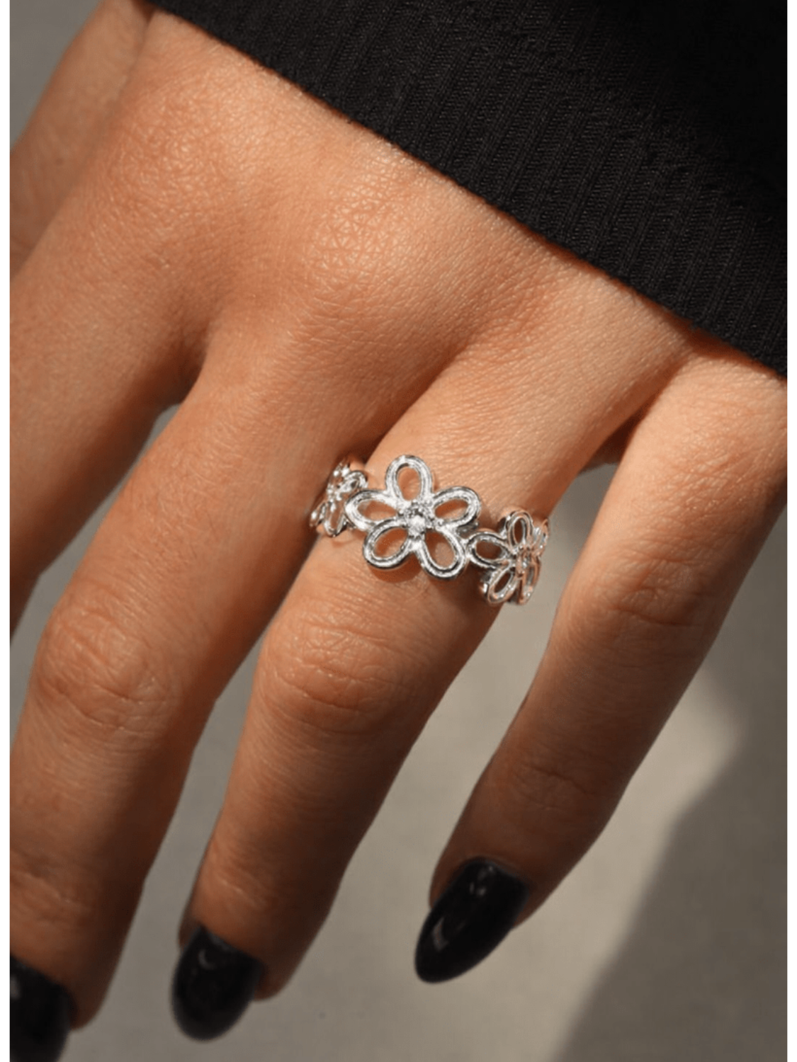 Dancing Daisy's Ring